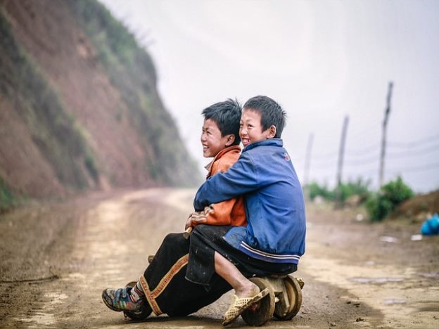 저궤도 위성산업